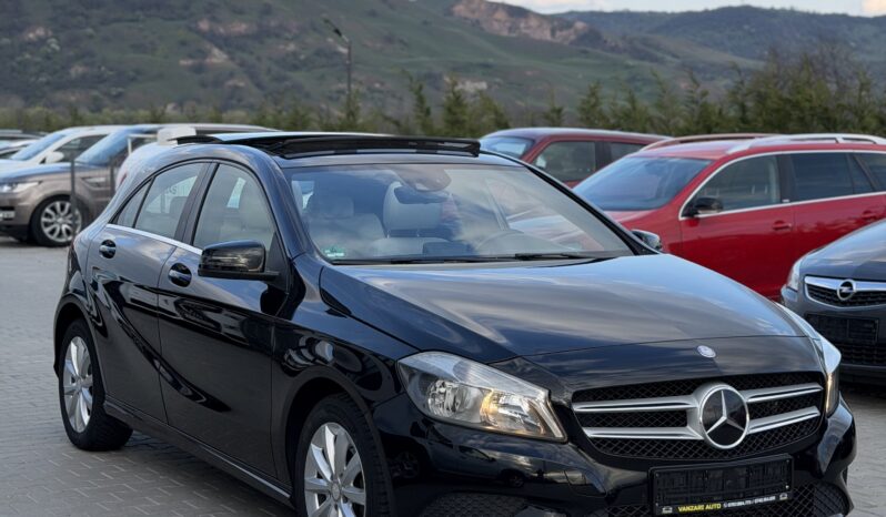 
								Mercedes-Benz A180, 2012, 1.6 Benzina full									