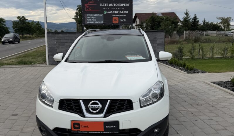 
								Nissan Qashqai 2.0 diesel full									