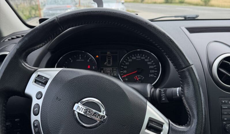 
								Nissan Qashqai 2.0 diesel full									