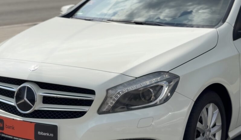 
								Mercedes-Benz A180 full									
