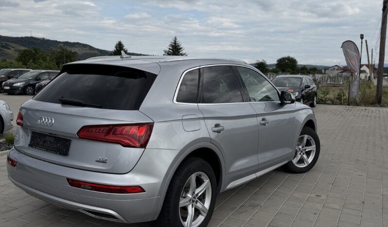 
								Audi Q5 full									
