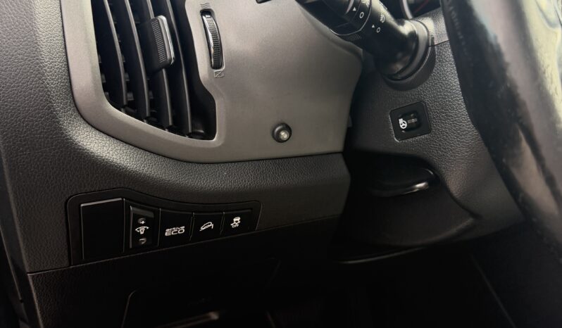 
								Kia Sportage full									