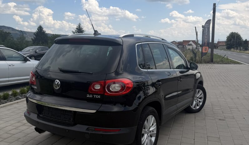 
								Volkswagen Tiguan full									