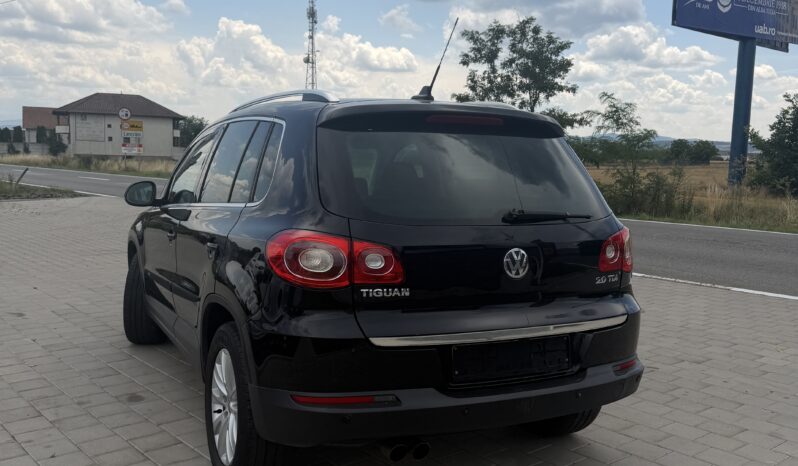
								Volkswagen Tiguan full									