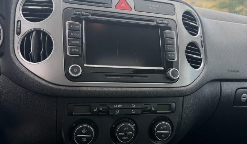 
								Volkswagen Tiguan full									