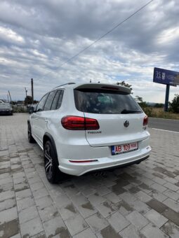 
										Volkswagen Tiguan full									