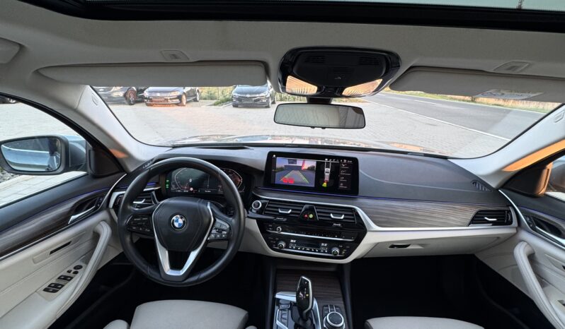
								BMW SERIA 5 Touring 530 d Lounge full									