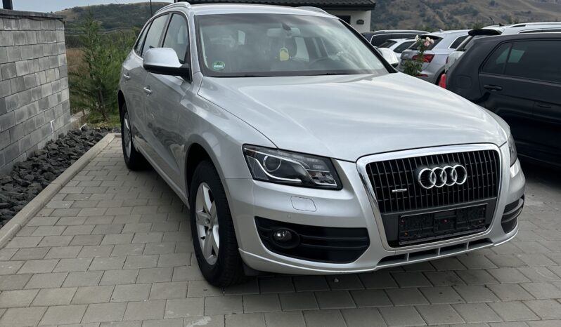 
								Audi Q 5 2.0 TDI Quattro full									