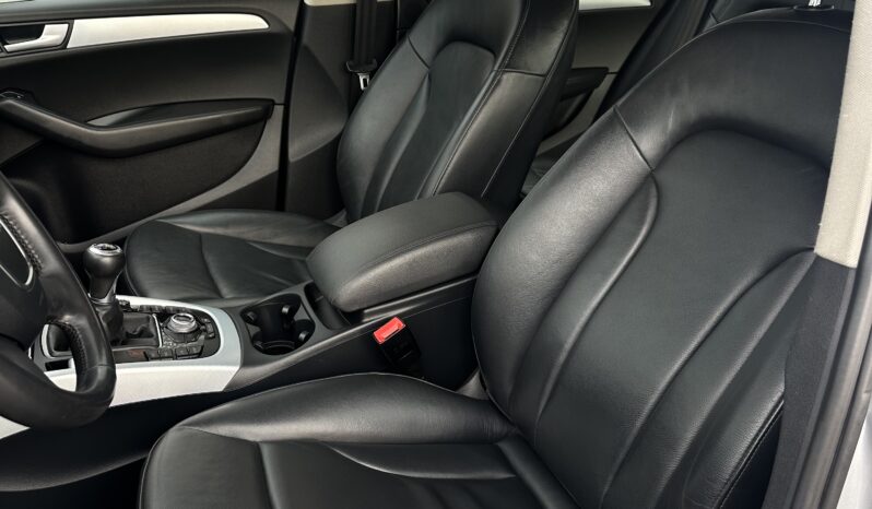 
								Audi Q 5 2.0 TDI Quattro full									