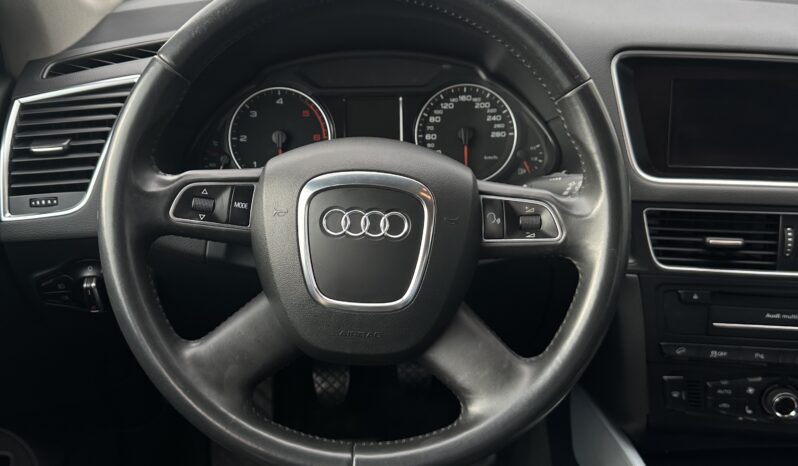 
								Audi Q 5 2.0 TDI Quattro full									