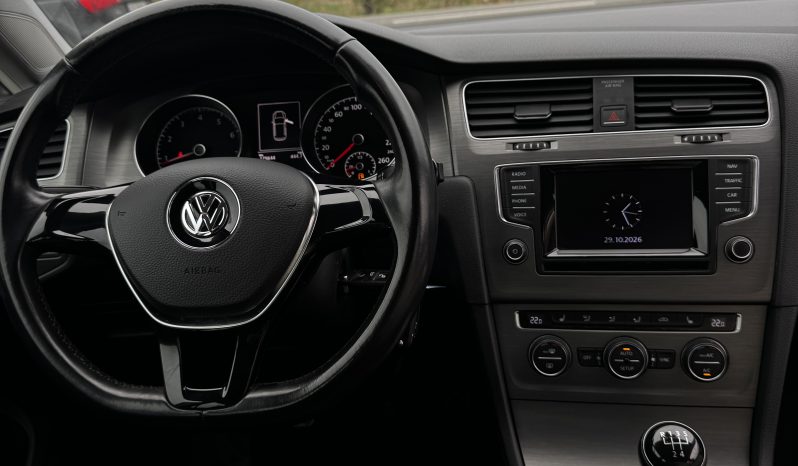
								Volkswagen Golf VII 1.2 TSI Comfortline full									