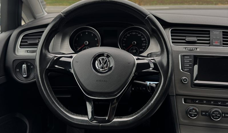 
								Volkswagen Golf VII 1.2 TSI Comfortline full									