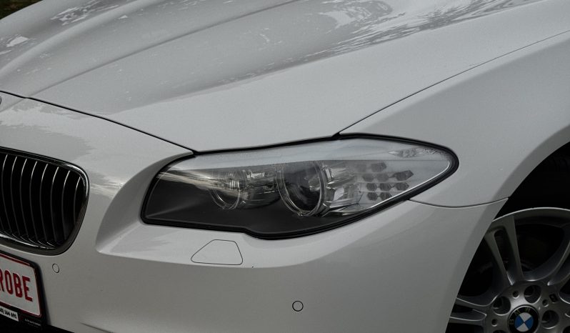 
								BMW 520 d Touring full									