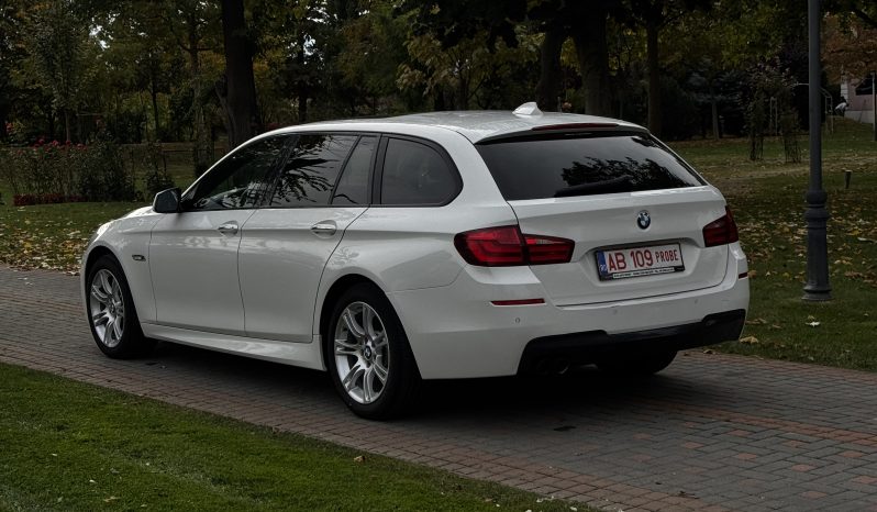 
								BMW 520 d Touring full									