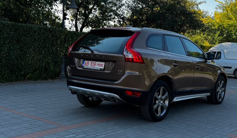 
								VOLVO XC 60 full									