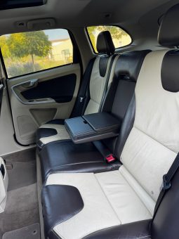 
										VOLVO XC 60 full									